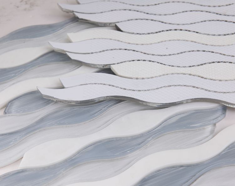 Water Carrara Goose 11.50 x 12.50
