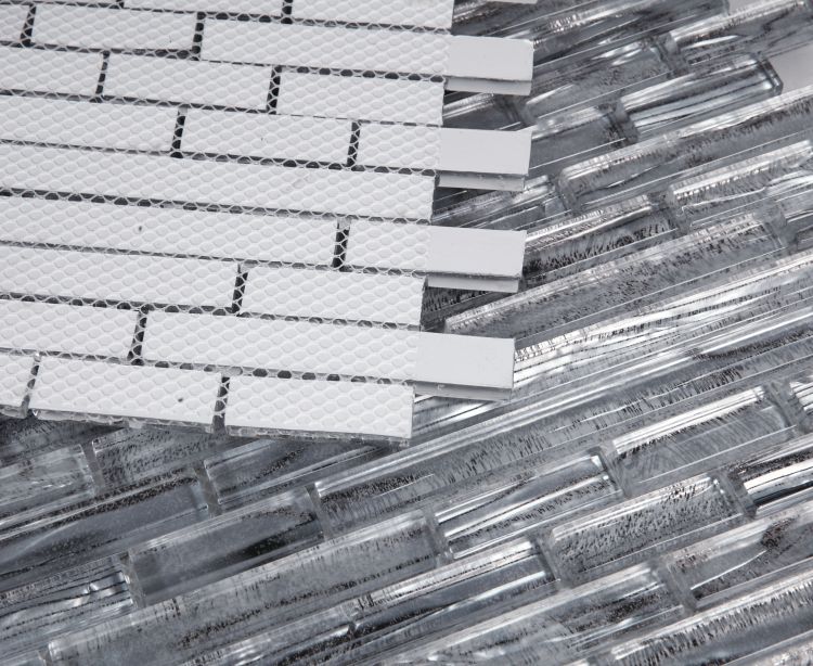 Linear Shell Silver 11.75 x 12