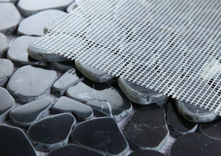 River Stone Marquina 12 x 12